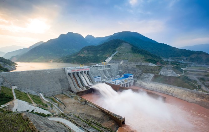 Sông nào có giá trị thủy điện lớn nhất ở nước ta?